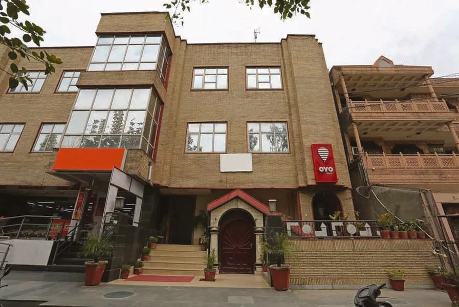 The Pelican Hotel - Vikaspuri, New Delhi | Vishveshwarya Group