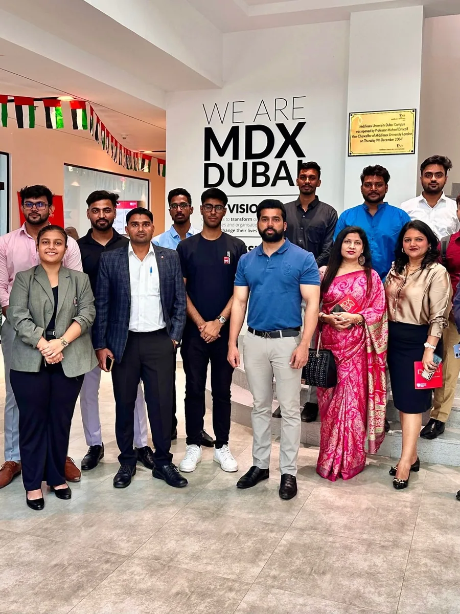 VGI students and faculty at Middlesex University Dubai